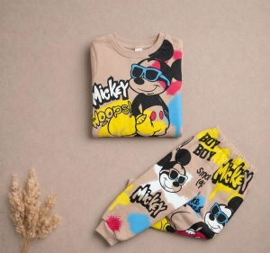Бебешки ватиран комплект ,,Mickey woops''