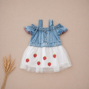 Бебешка рокля ''Ягодки''