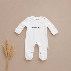 Бебешки ромпър ''Мама ме обича''